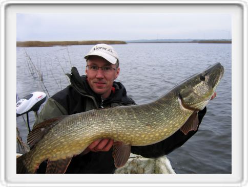 9,200 kilo 106 cm.